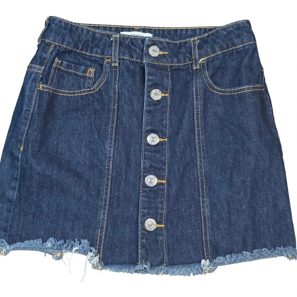 Forever 21 Small dark Button Front Denim Mini Skirt Raw Hem Indie Y2K festival - Picture 2 of 7